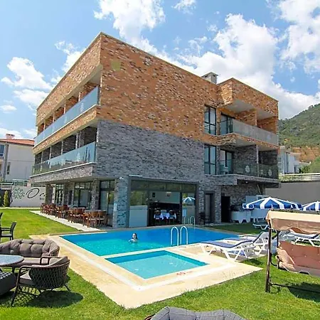 Ornella Butik Hotell 3*